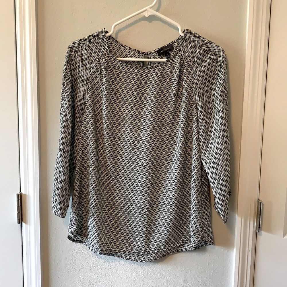 Black and white top
